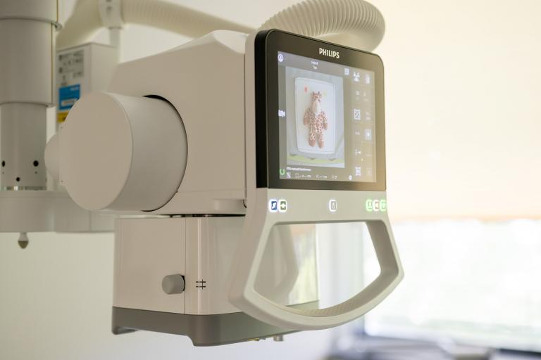 Reportagefotografie in der Caritas-Klinik St. Marien Brandenburg an der Havel – moderne Medizintechnik beim Tag der offenen Tür